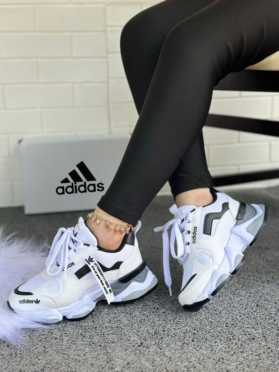 Calzado Adidas Corazón